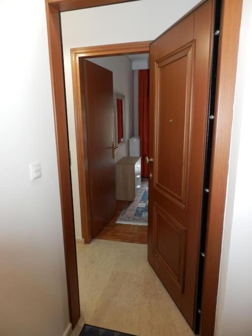 Your Cozy Six Street Apartment Larissa Zewnętrze zdjęcie